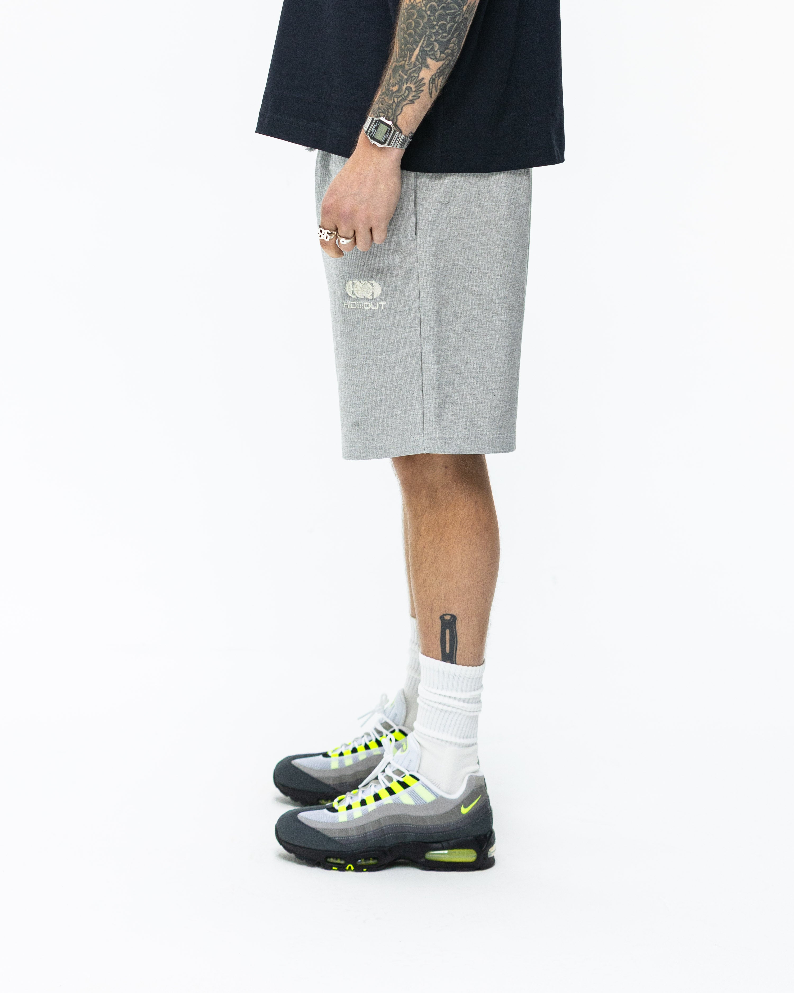 REVOLT SHORT -GREY MARL