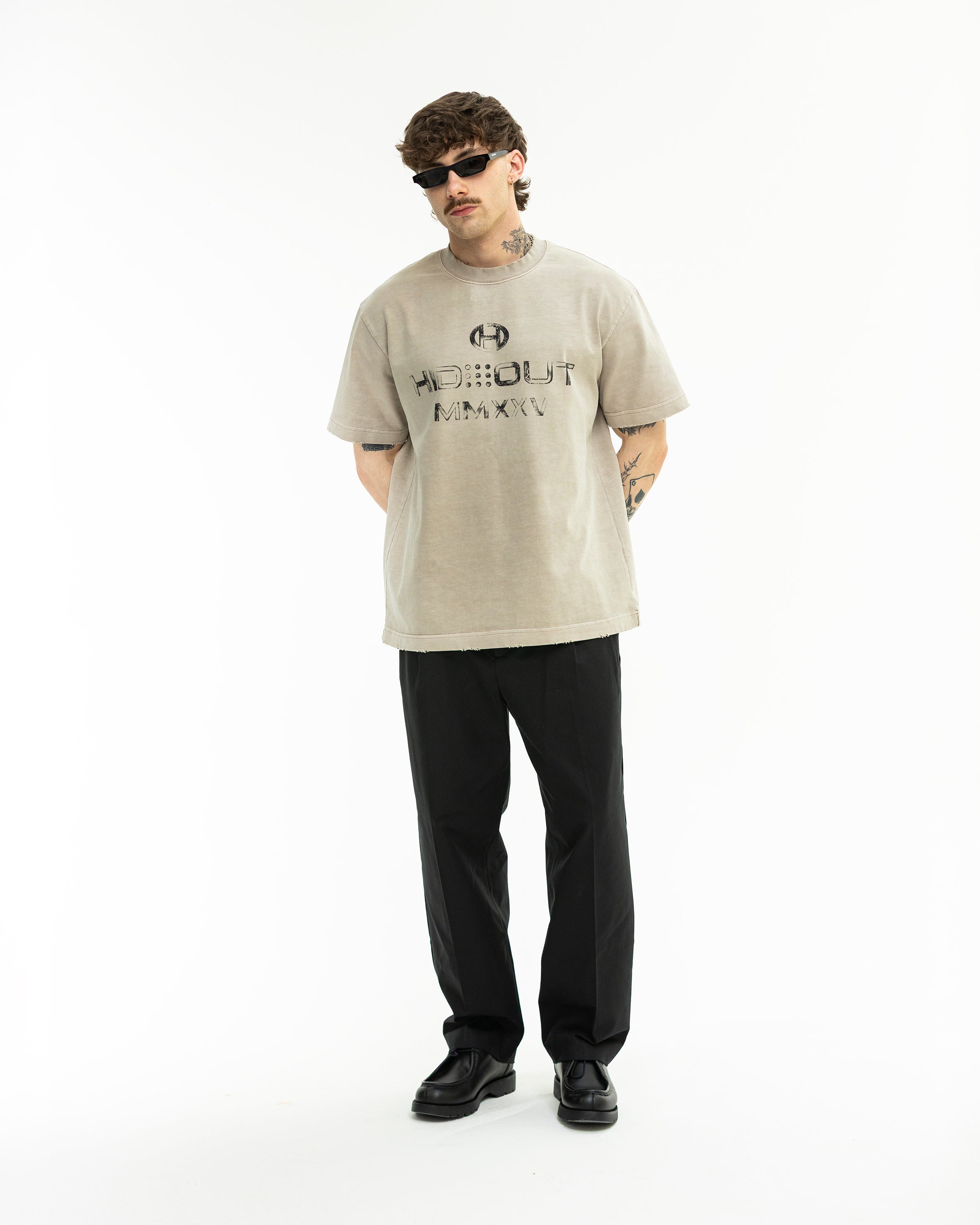 Hidden Hideout Hendrix T-shirt Vintage Light Greige