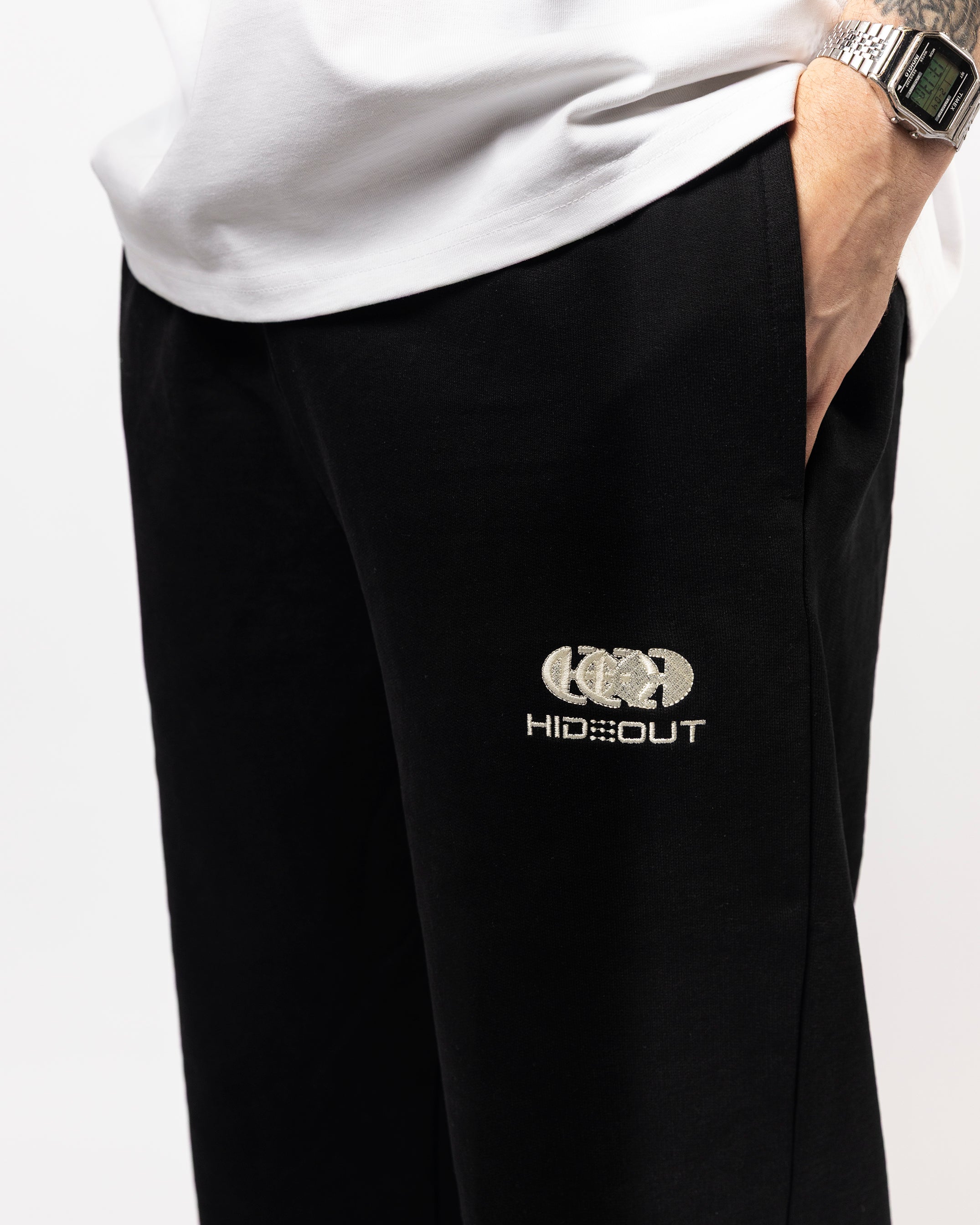 REVOLT STRAIGHT LEG JOG PANT -BLACK-SS26